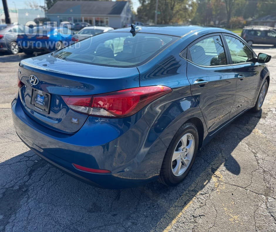2015 Hyundai Elantra - photo 4