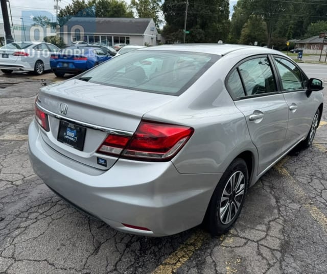 2013 Honda Civic LX - photo 4