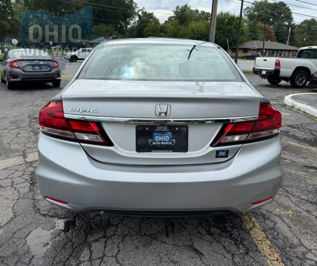 2013 Honda Civic LX - photo 3