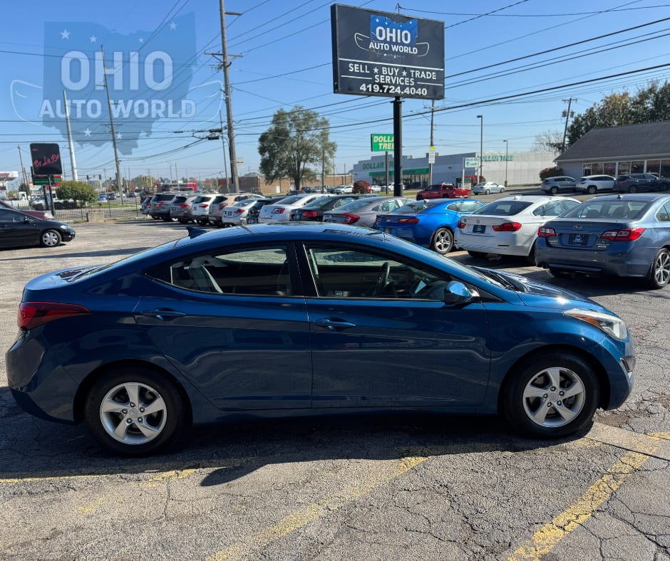 2015 Hyundai Elantra - photo 5
